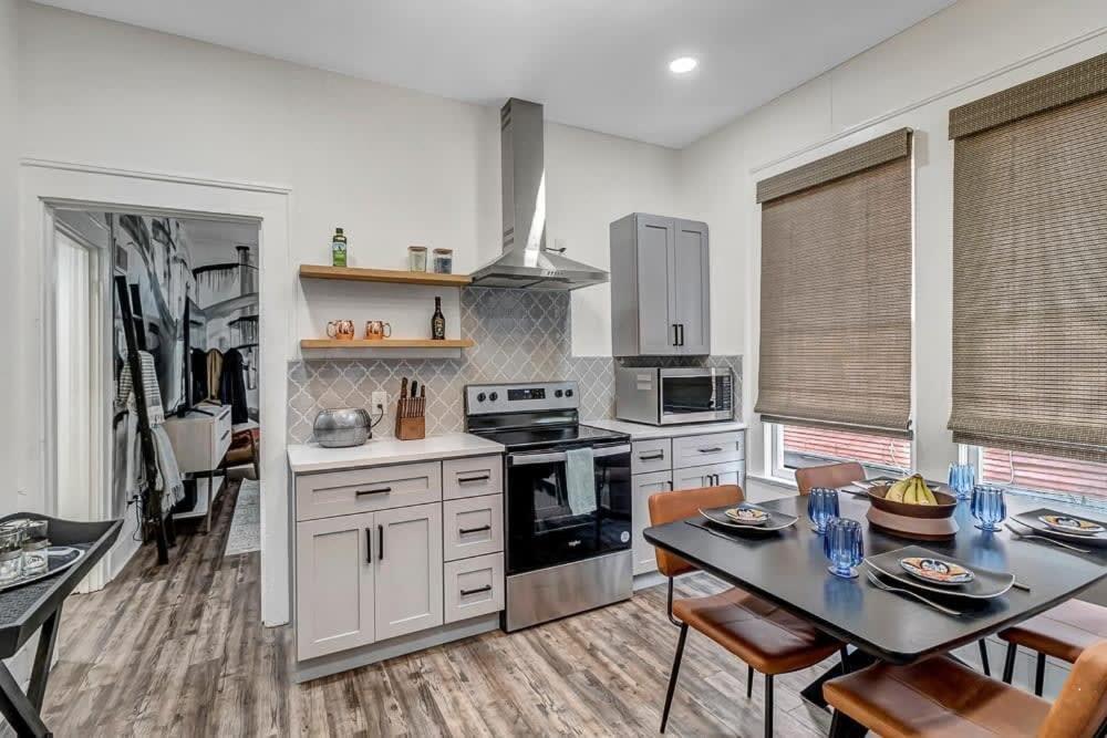 Contemporary Apartment - 5 Min To Tiaa Bank Field! Jacksonville Luaran gambar